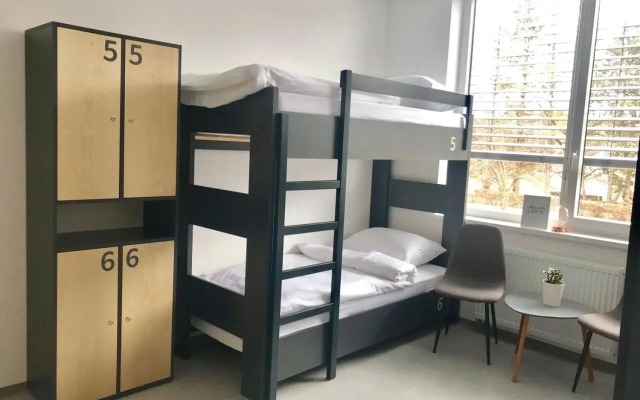 MS Sparrow Hostel
