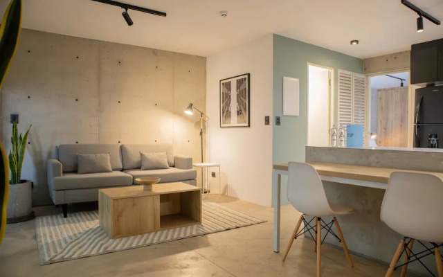 w Phenomenal 1BR w Balcony in Barranco