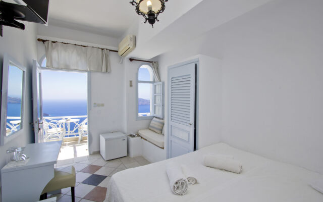 Pearl on the Cliff Hotel & Suites