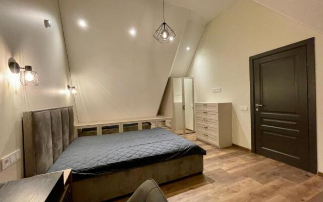 Cozy Central Attic SELF Check In