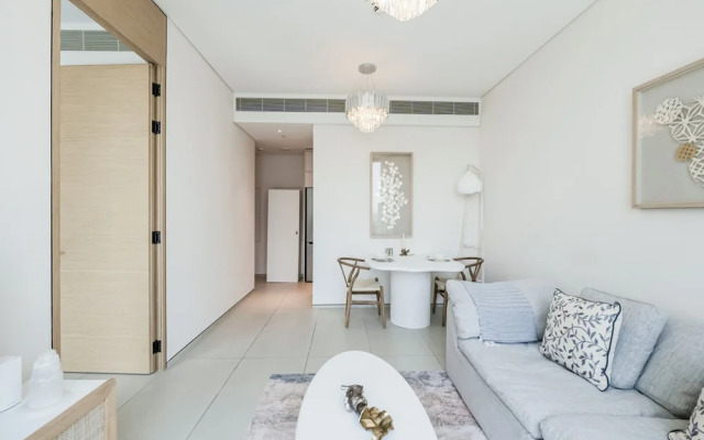 Luxury at JBR Jumeirah Gate Tower 1