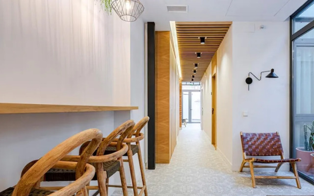 Vallecas Suites by Olala Homes