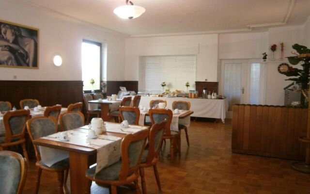 Hotel Strauss