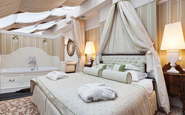 The Bonerowski Palace Boutique Hotel