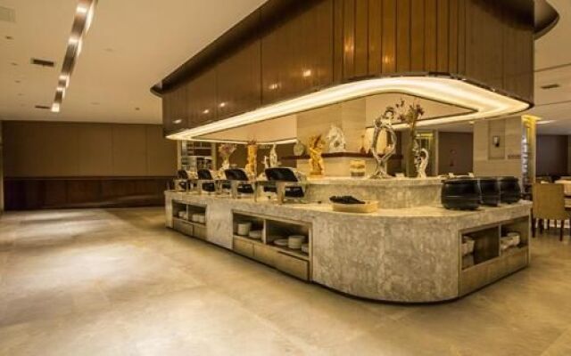Shilin Tongce International Hotel
