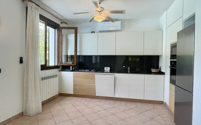 Fantastic Villa With Pool for 7 Guests on Albarella