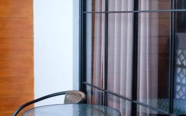 Dip & Doze Boutique Hostel