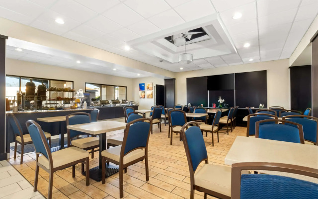 Comfort Suites Lumberton