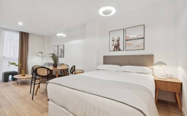 limehome Valencia Carrer del Pare Palau