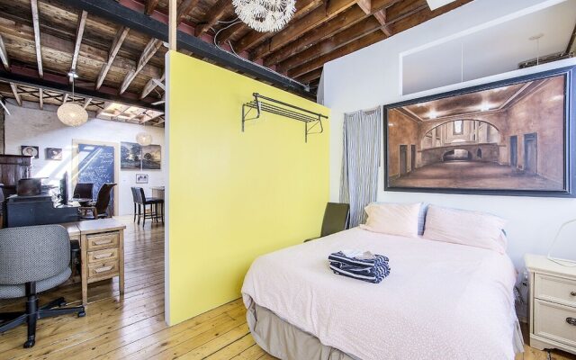 Comfortable Lofts in Downtown Toronto