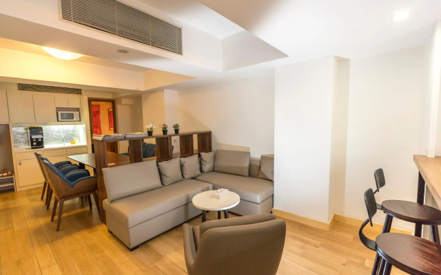 CHI Residence 279