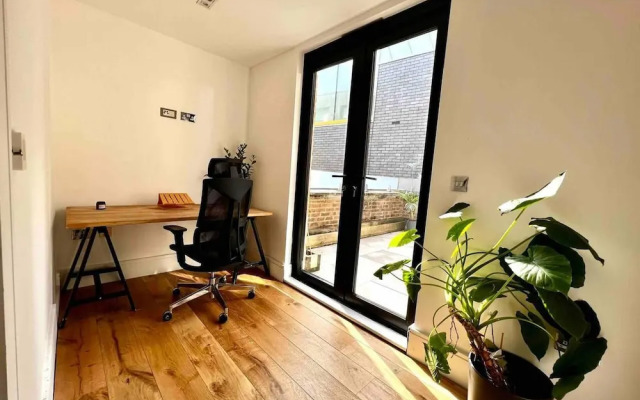 Modern Retreat in the Heart of Shoreditch