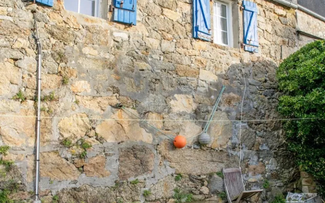 Small Cocoon for 2 by the sea