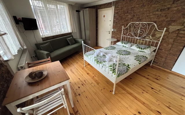 Istanberry - Joker Studio Apartments