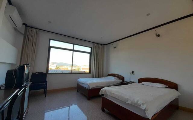 Mittaphap Hotel Oudomxay
