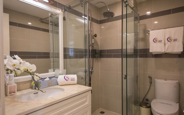 Saigon By Night Luxury Hotel