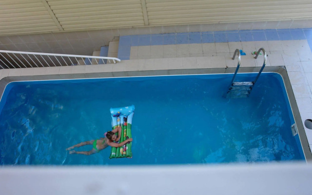 Lelux Hotel