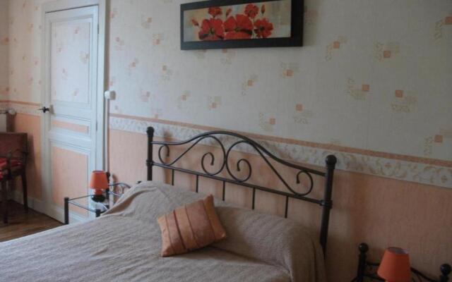 Gîte Verneix, 4 pièces, 6 personnes - FR-1-489-133