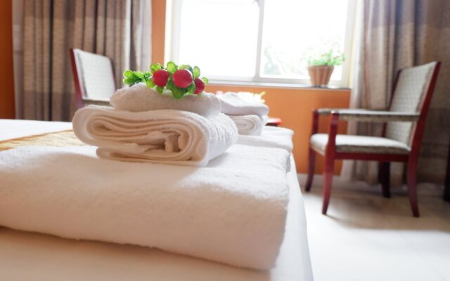 One World Hotel