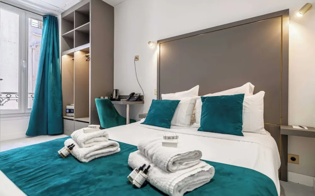 Avaton Hotel - Deluxe Room - Cannes Palais