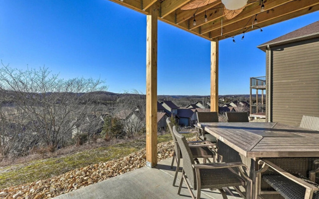 Reeds Spring Condo ~ 3 Mi to Silver Dollar City!