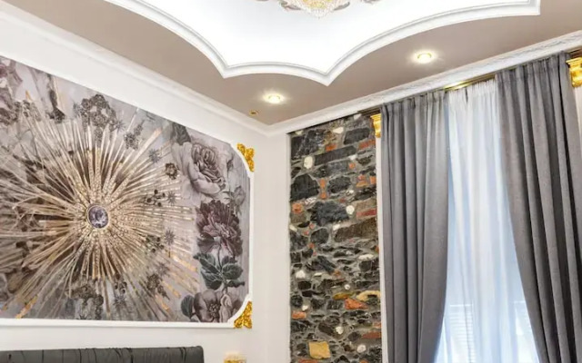 Queen Catlleya Suite
