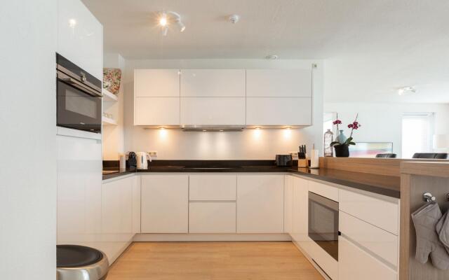 Spacious Apartment in Den Haag near Seabeach