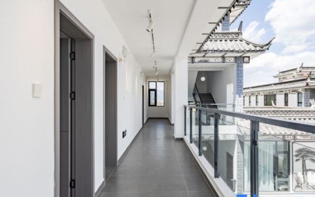 Floral Hotel·  Dali Chaoguang Hotel