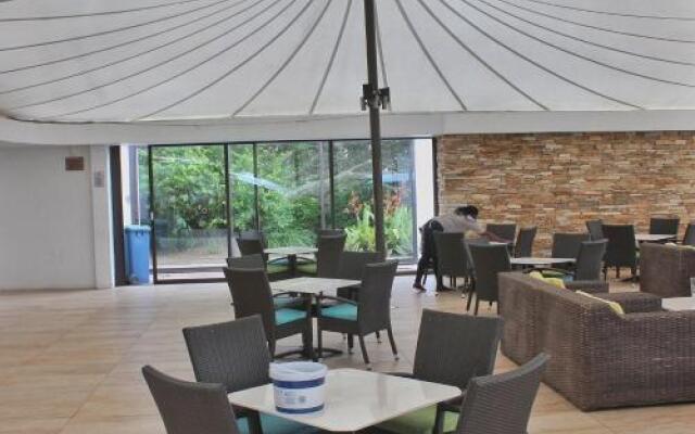 Breakers 419 by Top Destinations Rentals