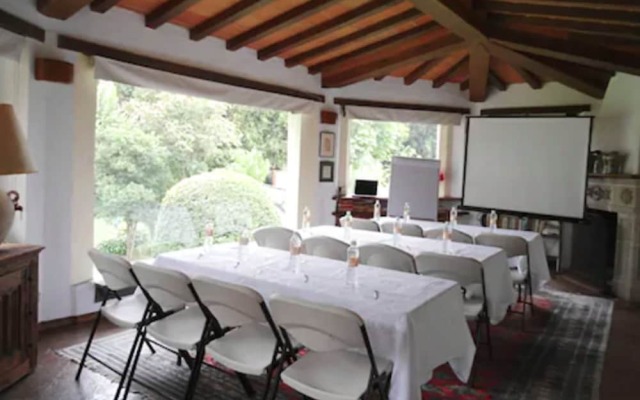 Casa Bugambilia