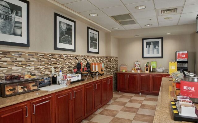 Hampton Inn & Suites Phoenix-Surprise