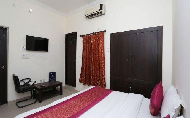 OYO 12868 Hotel City Lite