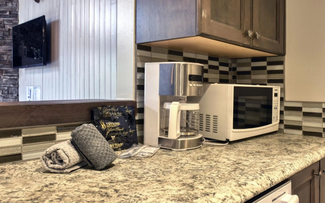 Stunning Condo - View on Lake Tremblant & Mountain