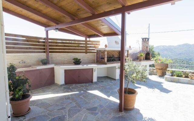 Ortaki Traditional House