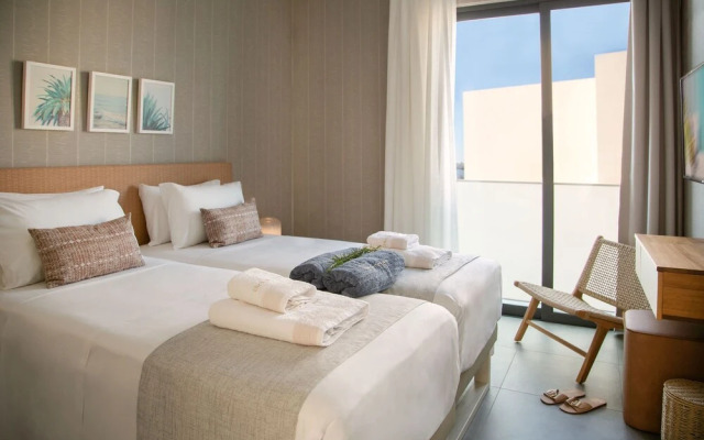 Chris Le Mare Gold Luxury Villa By Louis Hotels