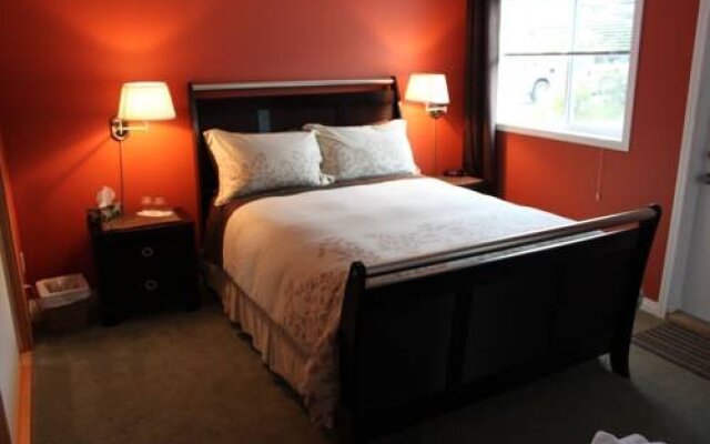 Adventure Tofino B&B