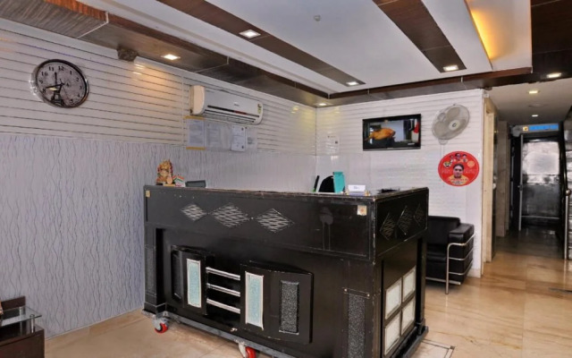 RB Grand Residency by OYO Rooms