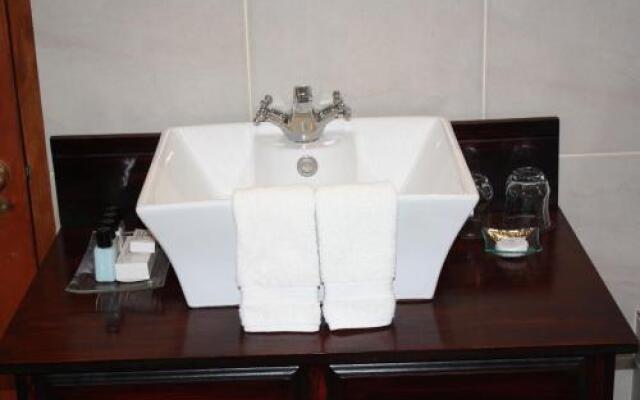 Hermanus Dorpshuys Guesthouse
