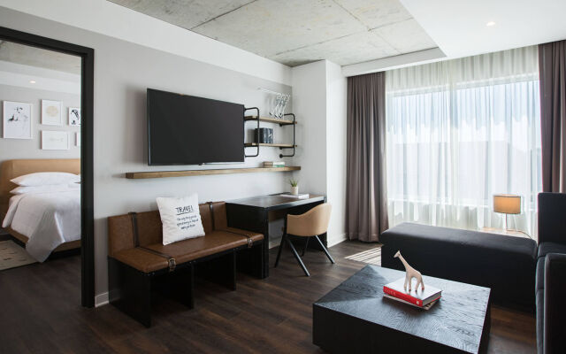 Renaissance Atlanta Airport Gateway Hotel