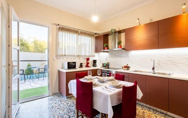 Avia Seaview Getaway - Konstantina s Hidden Haven