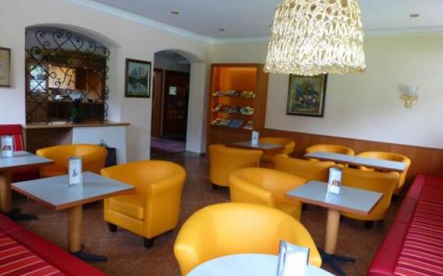 Hotel-Pension Strolz