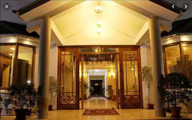 Summit Lillium Hotel & Spa