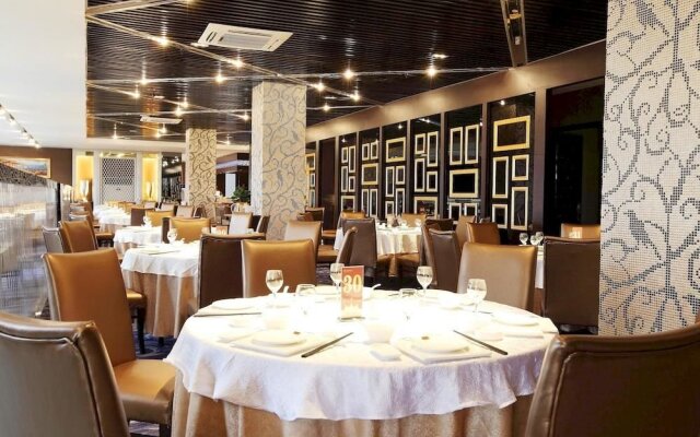 Earl Hao Holiday Hotel