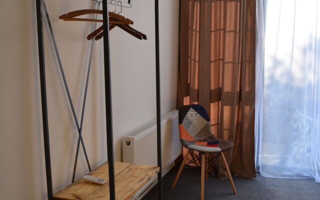Arevi Hotel