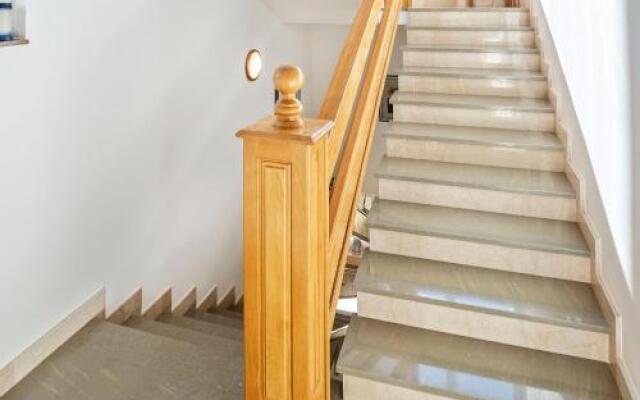 Barun Apartments