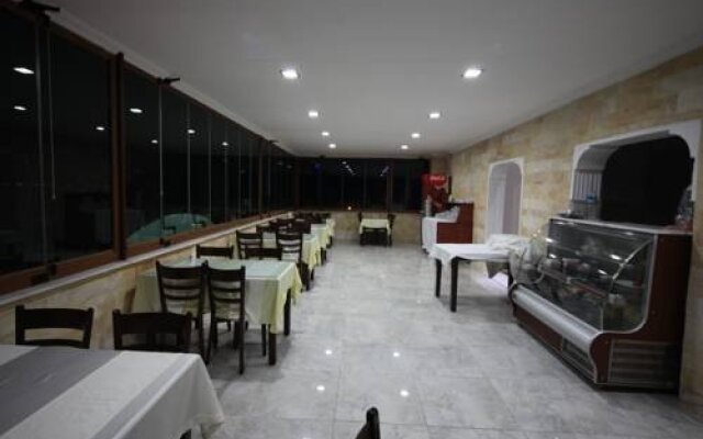Akkuslar Hotel