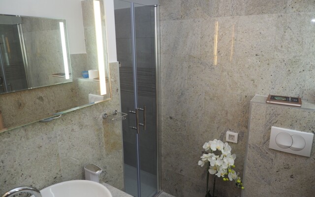 Comfortable Nena Apartment with Nice View