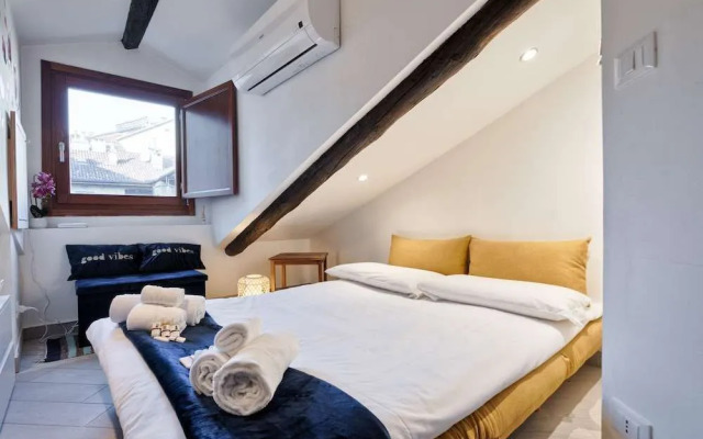 Valentino Mini Mansarda