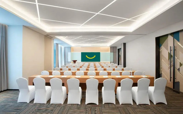 Holiday Inn Shanghai Dishui Lake by IHG