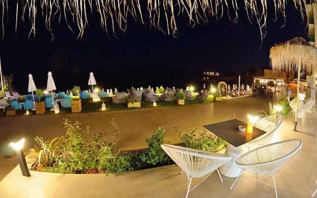 Golden Beach Hotel